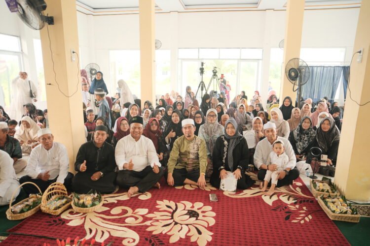Peringatan Maulid Nabi di Masjid Al Mila, Supenpri Hadirkan Ustadz Solmed di Perumahan Kota Kapuas Baru